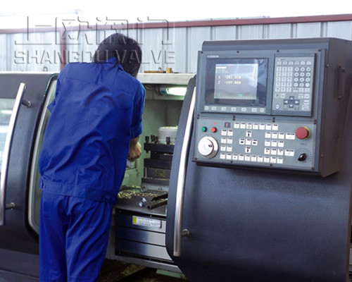 �������س���